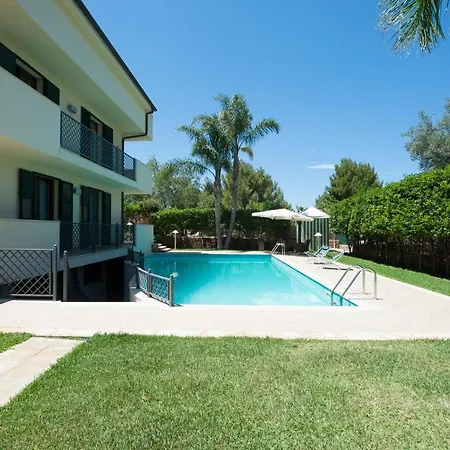 Private Pool - Augustea Apartment Augusta